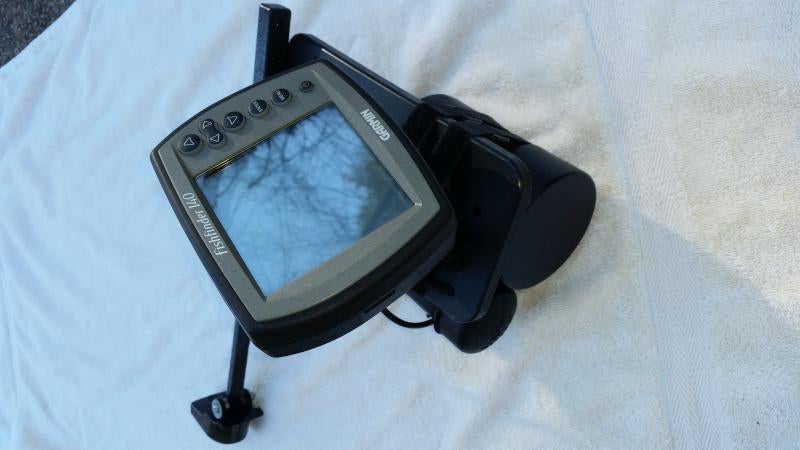 Garmin Fishfinder 140, with Sideboard, Transducer Arm and Battery